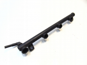 рампа топливная!\ Renault 8200139674 RENAULT