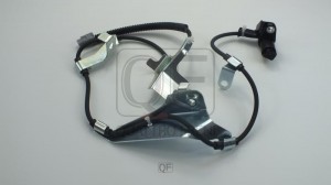 датчик ABS! передний прав.\ Toyota Land Cruiser J100 4.7i 98-07 QF60F00201 QUATTRO FRENI