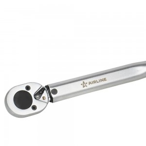 Ключ динамометрический 1/2 40-210Нм в кейсе, набор 5 пр (головки 14,17,19,24 удл ATBN010 AIRLINE