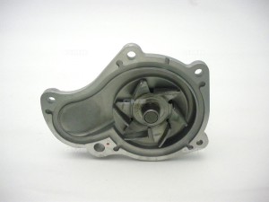 Насос водяной CHRYSLER Voyager (95-01) (2.4) GMB GWCR-39A GMB