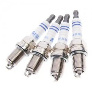 Свеча зажигания HYUNDAI Rio1/2,Shuma,Sportage (4шт.) MEGAPOWER 37031092 MEGA POWER