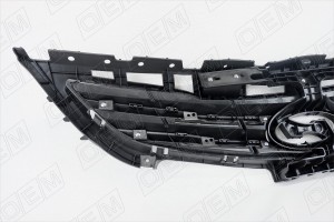 Решетка радиатора Hyundai Solaris 1 2014-2017 OEM3003 OEMPARTS