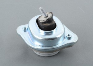 подушка ДВС! правая\ BMW X3 E83 2.5-3.0i 04> 22 11 3 421 296 BMW