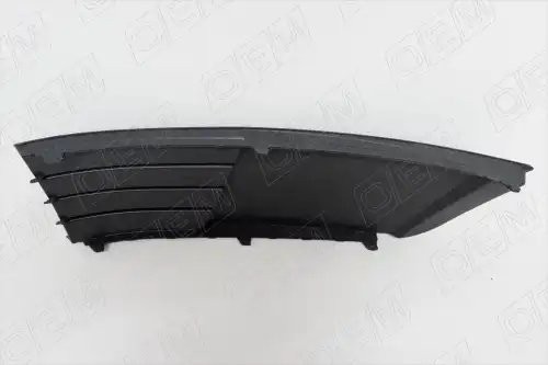 Заглушка противотуманной фары правая Skoda Octavia 3 A7 2013-2017 OEM1476R OEMPARTS