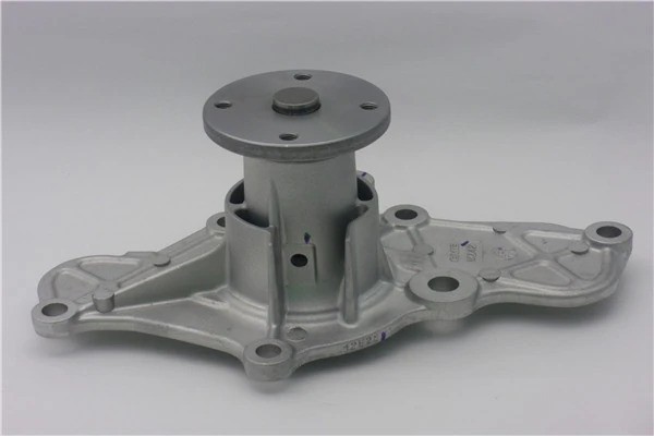 Насос водяной MAZDA 626GE (KL 2.5V6) (если последние 6 цифер vin меньше-118492)  GWMZ42A GMB