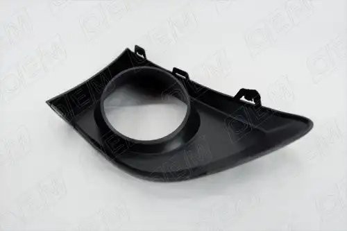 Окантовка противотуманной фары правая Renault Duster 1 2015-2020 OEM1331R OEMPARTS