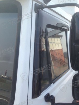 Дефлектор двери МАЗ-4370 Зубренок ,5432 (длинный) 2шт. COBRA TUNING M1007 COBRA TUNING