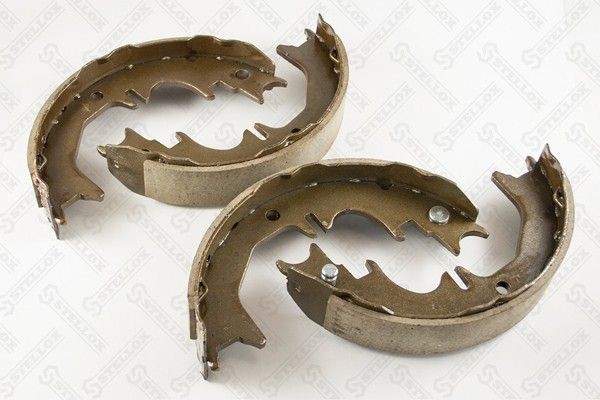 колодки барабанные! 2шт. \ Toyota Land Cruiser 2.7-4.0/3.0TD/D 96> 000-529-SX STELLOX
