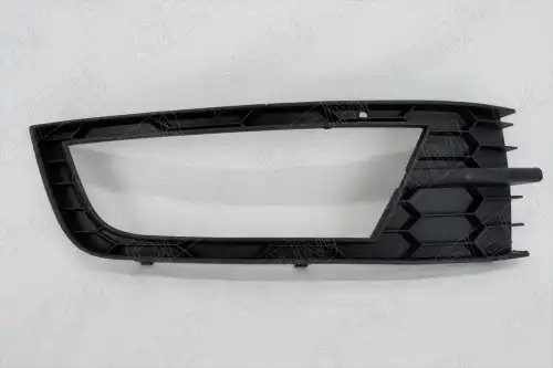 Окантовка противотуманной фары правая Skoda Octavia 3 A7 2013-2017 OEM1467R OEMPARTS