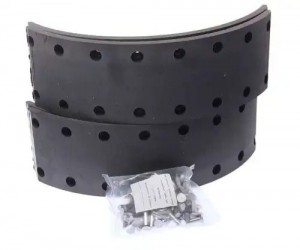 Накладка тормозной колодки УРАЛ сверленая расточен. комплект 4шт. с заклепками M 35033004 MEGA POWER