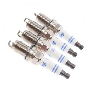 Свеча зажигания AUDI A3 (07-) (1.4) VW Golf (07-) (1.4),Touran (06-),Tiguan (07- 37031080 MEGA POWER