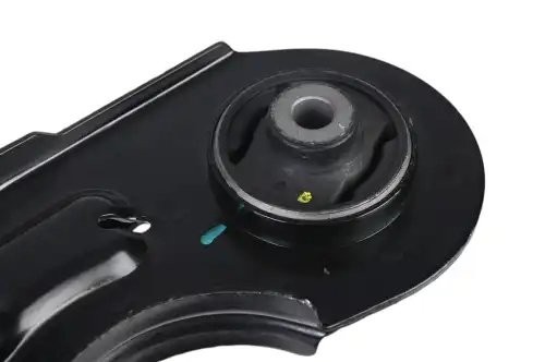 Рычаг правый Daewoo Lacetti 04> Z24666 ZENTPARTS