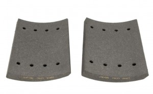 накладки торм.БЕЗ ЗАКЛЕПК.1-рем!(300x200)(93252 8x18 64)\Kassbohrer.SAF (SN 300. 195151010210 LUMAG