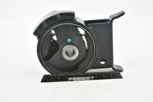 подушка ДВС передняя левая!\ TOYOTA RAV4 3SFE 94 TM-085 FEBEST