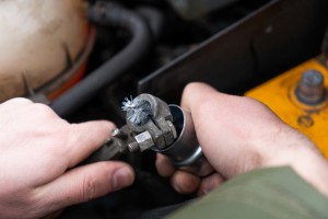 Щетка для очистки клемм АКБ 824020 DELO TEHNICI