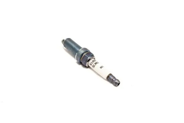 Свеча зажигания IRIDIUM E180R0015 E180R0015 CWORKS