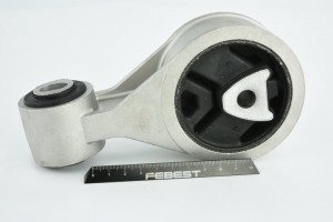 Опора двигателя правая NM-T31RH NM-T31RH FEBEST