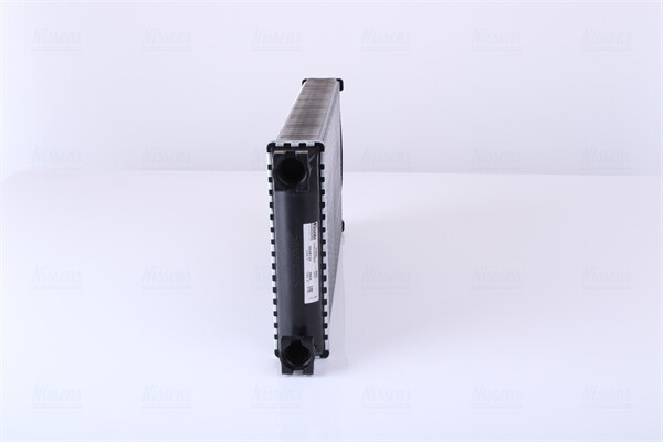 радиатор отопителя! Plastic/Aluminium 370x190x43 \MAN TGA 02--> 71926 NISSENS