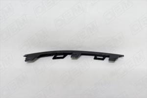 Молдинг бампера заднего правый Volkswagen Polo sedan 5 2015-2020, черный OEM1373R OEMPARTS
