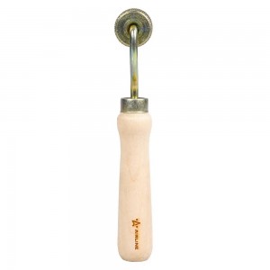 Валик прикаточный для проклейки салона 27х32х195 мм "AIRLINE" Г-образный ADRP003 AIRLINE