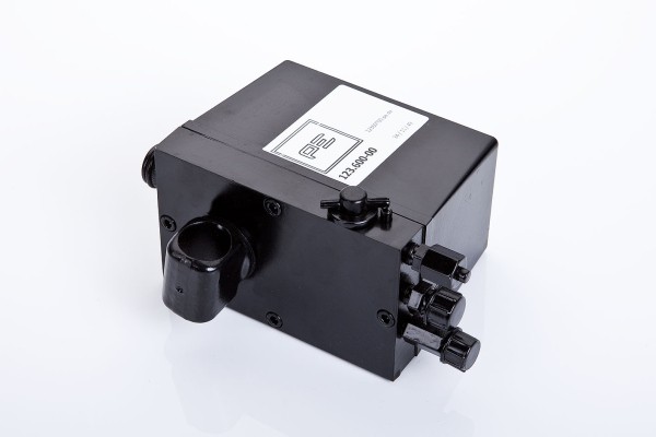 насос подъема кабины! гидр. OEM 1549740\ Scania P/G/R/T/4-series CP/CR16,CR19 123.600-00A PETERS ENNEPETAL