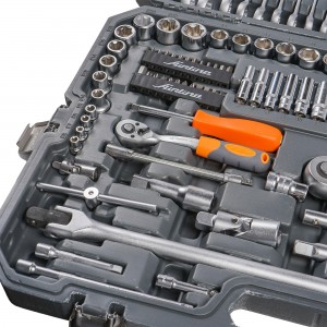 Набор инструментов универсальный 147 предметов, пласт.кейс (AT-147-52) AT-147-52 AIRLINE