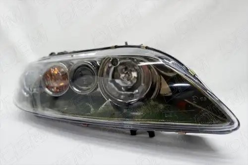 Фара правая Mazda 6 1 GG (2002-2007) светлая OEM0205FR OEMPARTS