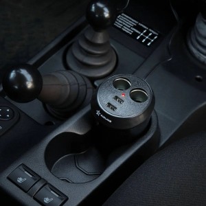 Разветвитель в прикуриватель "AIRLINE" (2 гнезда 2USB в подстаканник) ASP-2U-16 AIRLINE