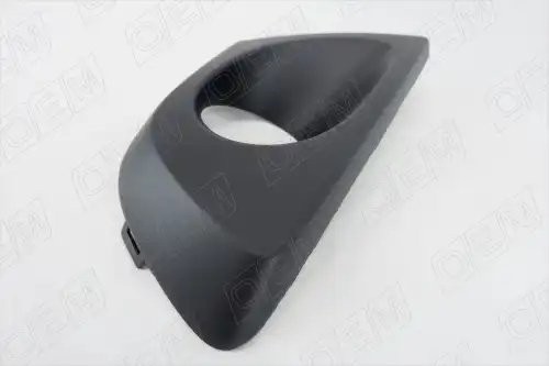 Окантовка противотуманной фары левая Renault Duster 1 2015-2020 OEM1330L OEMPARTS