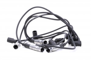 к-кт проводов!\ MB W124/W201/W126 2.6/3.0i 85-97 T070B TESLA