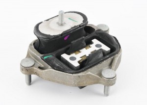 подушка КПП!\ Audi A6/A7 11>/Q5 08-17 8K0 399 151 DD VAG