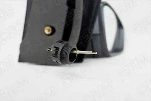 Зеркало правое Volkswagen Polo sedan 5 (2010-2020) в цвет кузова, механическое OEM0041ZR OEMPARTS