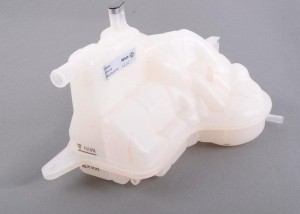 бачок расширительный!\ AUDI A6 2.7-3.0 TDI 4F0 121 403 M VAG