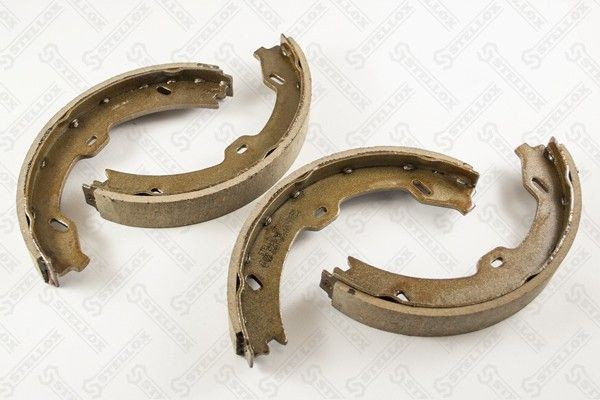 колодки барабанные ручника\ MB W211/W22 000473SX 000-473-SX STELLOX
