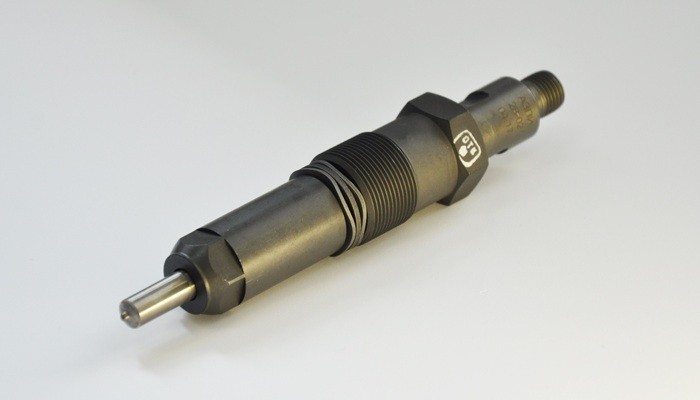 Форсунка Д-130,144 АЗПИ 28111201002 AZPI