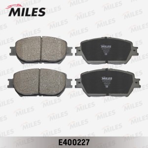 Колодки тормозные передние (без датчика) (Смесь Low-Metallic) (TOYOTA CAMRY (_V3 E400227 MILES