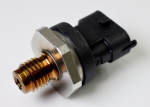 Датчик давления топлива ГАЗ-3302 Бизнес дв.CUMMINS ISF2.8 CARTRONIC CRTR0121634 CARTRONIC