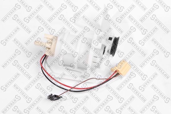 насос топливный электрический! в сборе 3bar\ BMW F01/F04/F02/F03 3.0-6.0 11> 10-01698-SX STELLOX