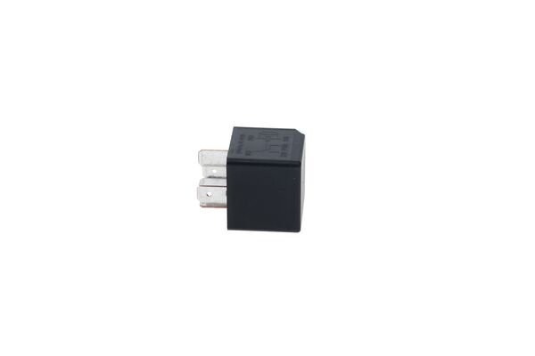Реле (24V 30A) 5 контактов с сопротивлением BOSCH 0986332404 BOSCH