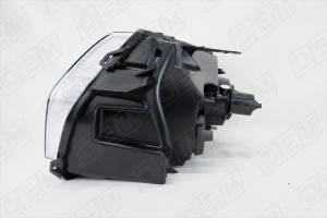 Фара правая Renault Duster 1 2011-2015, светлая OEM0102FR OEMPARTS