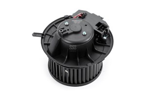 AUDI Q3 (2012>) C КЛИМАТ КОНТРОЛЕМ LHD 6800131 METACO