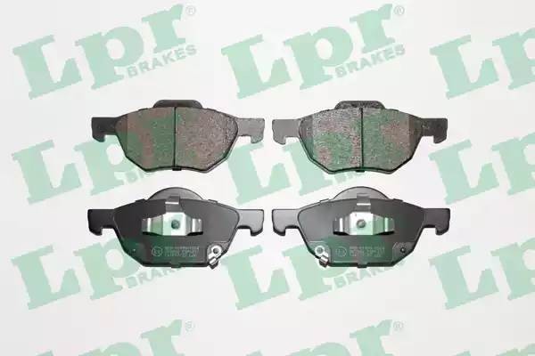 Комплект тормозных колодок 05P1211 05P1211 LPR