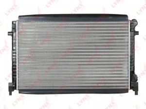 радиатор системы охлаждения!\ Audi A3, Seat Leon, Skoda Octavia, VW Golf 1.8/2.0 RM-1635 LYNXAUTO