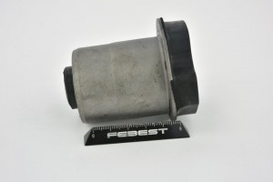 Сайлентблок задн балки RENAULT CLIO SYMBOL I 1999-2008 RNAB-CLIIR RNAB-CLIIR FEBEST