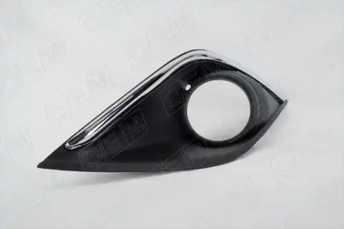 Окантовка противотуманной фары левая Mitsubishi Outlander 3 2015-2019 OEM1440L OEMPARTS