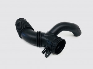 Патрубок воздушного фильтра U0423030 UKORAUTO