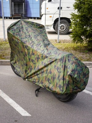 Чехол-тент на мотоцикл защитный M (225х90х110см), люверс под замок, летний камуф ADMC008 AIRLINE