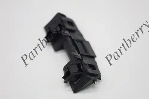 крепление лючка топл.бака \BMW E39/E38/X-5 (E53) pb502707 PARTBERRY