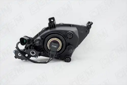 Фара противотуманная левая Kia Cerato 3 2016-2018 OEM0067PTFPL OEMPARTS