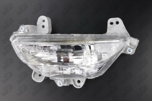Указатель поворота передний Прав. Mazda 3 2013 900235DCR DOCAR